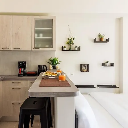 Apartment City View Studio By Cloudkeys Athens